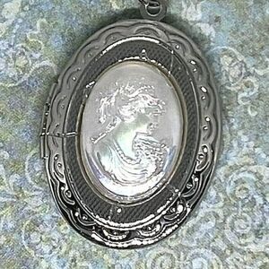 Pearl Victorian Lady Cameo Silver Locket Necklace